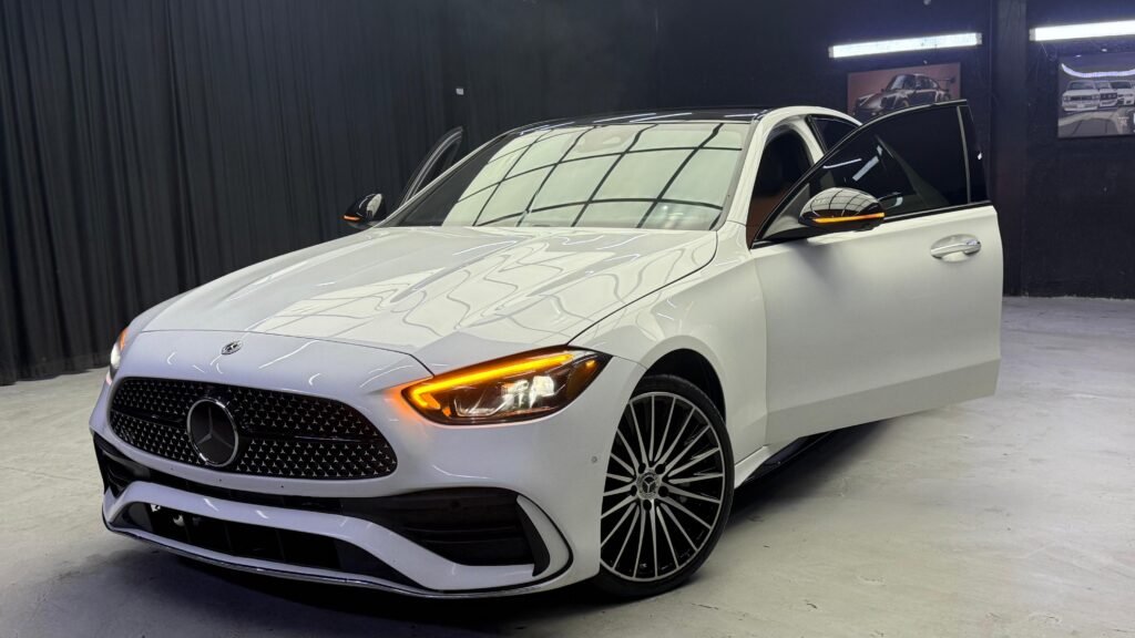 C300 2025 White